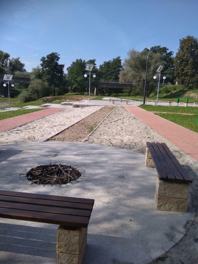 Gdow Riverside Apartments And Tours Екстер'єр фото