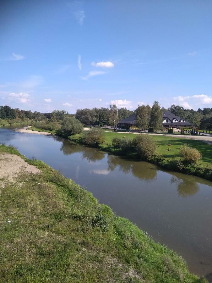 Gdow Riverside Apartments And Tours Екстер'єр фото